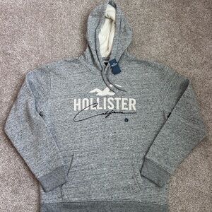 New with Tags Men’s Hollister Gray Vintage Inspired Hoodie Size Large